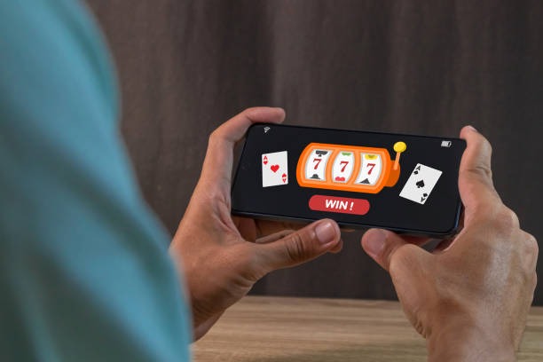 New live-dealer Dragon Tiger table on bonus hometogel with multi-camera studio feed